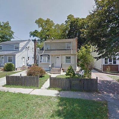 12 Belmont Pkwy, Hempstead, NY 11550