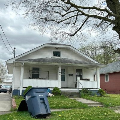 1209 John St, Frankfort, IN 46041