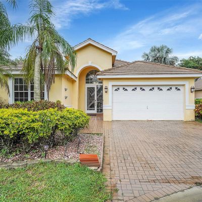 12132 Glenmore Dr, Coral Springs, FL 33071