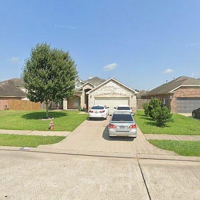 1449 Barras St, Alvin, TX 77511