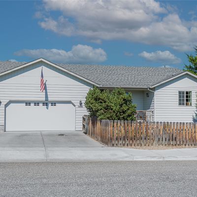 1492 Okanogan Ave, Wenatchee, WA 98801