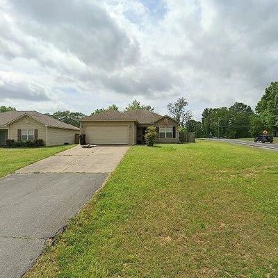 15 Bryant St, Ward, AR 72176