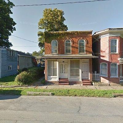 15 E Hill Rd, Covington, PA 16917