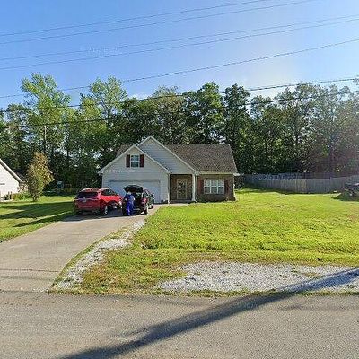 15 Hickory Ln, Dickson, TN 37055