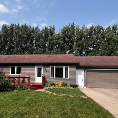 1503 Meadowlark Ct, Thief River Falls, MN 56701