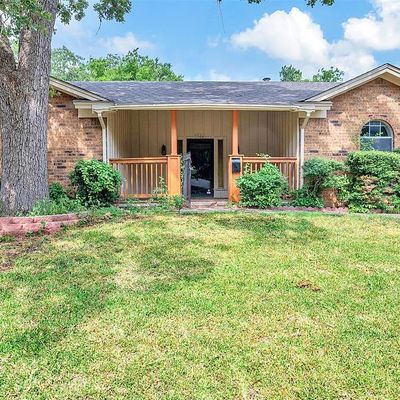 1504 Barron Ln, Fort Worth, TX 76112