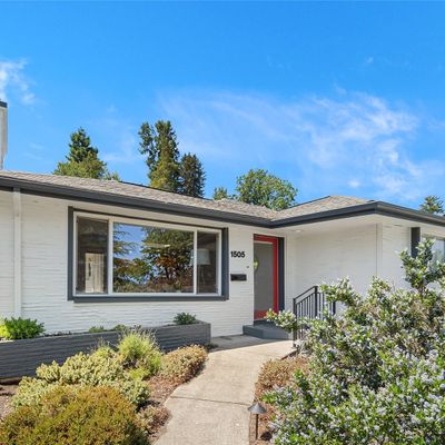 1505 35 Th Ave S, Seattle, WA 98144