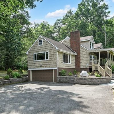 151 Overlook Dr, Woodcliff Lake, NJ 07677