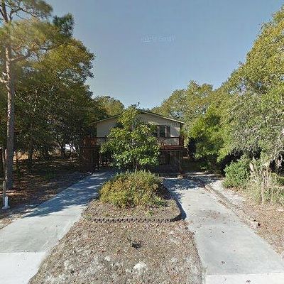 133 Nw 3 Rd St, Oak Island, NC 28465