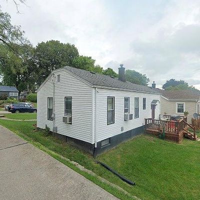 1359 W 37 Th St, Davenport, IA 52806