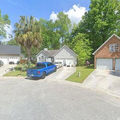 136 Landau Rd, Summerville, SC 29485