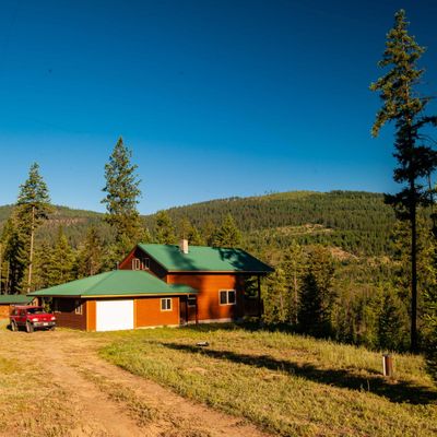 136 Porkchop Rd, Moyie Springs, ID 83845