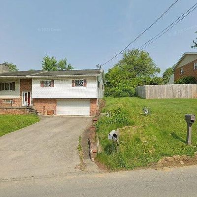 1364 Riddle Ave, Morgantown, WV 26505