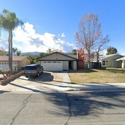 137 S Pennsylvania St, Lake Elsinore, CA 92530