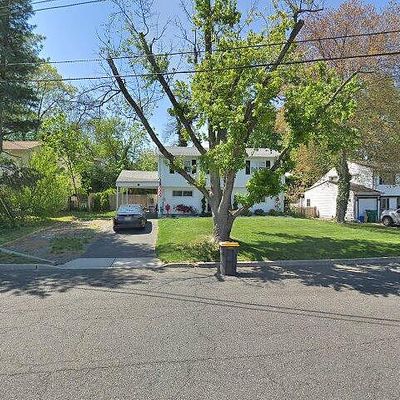 137 Southwood Dr, Old Bridge, NJ 08857