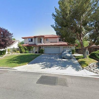 13855 Evergreen Ln, Victorville, CA 92395