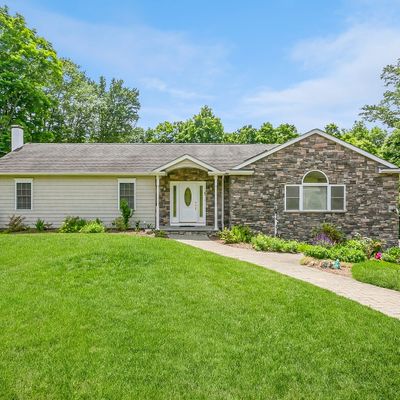 14 Brookfield Mdws, Brookfield, CT 06804