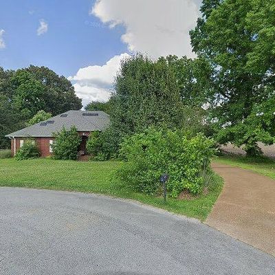 140 Collins Dr, Martin, TN 38237