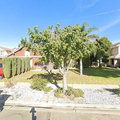 17068 Holguin Ct, Fontana, CA 92336