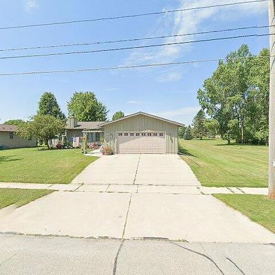 1736 Mirro Dr, Manitowoc, WI 54220