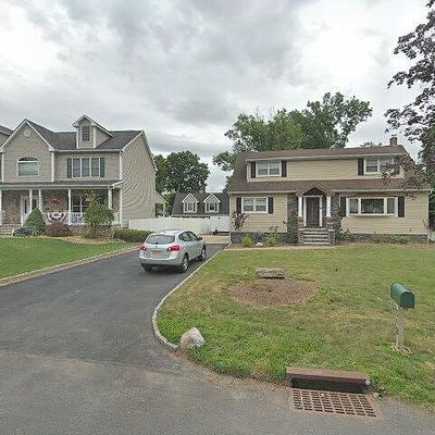 182 School St, Northvale, NJ 07647