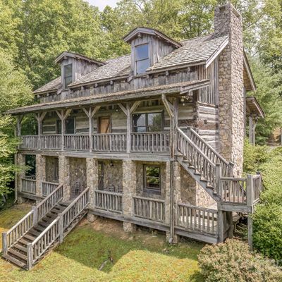 184 Dover Ln, Spruce Pine, NC 28777