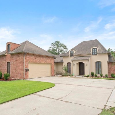 18460 Lake Harbor Ln, Prairieville, LA 70769