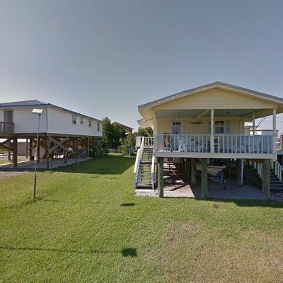 157 Fig Ln, Grand Isle, LA 70358