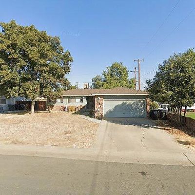 1606 W Victor Ave, Visalia, CA 93277