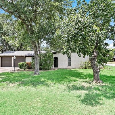 1607 Barak Ln, Bryan, TX 77802