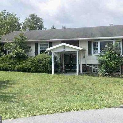 161 Pentagon Cir, Northern Cambria, PA 15714