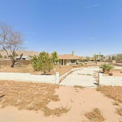 16319 Tenaya Rd, Apple Valley, CA 92307