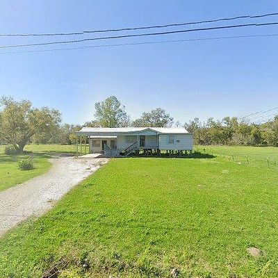 1636 Doctor Beatrous Rd, Theriot, LA 70397