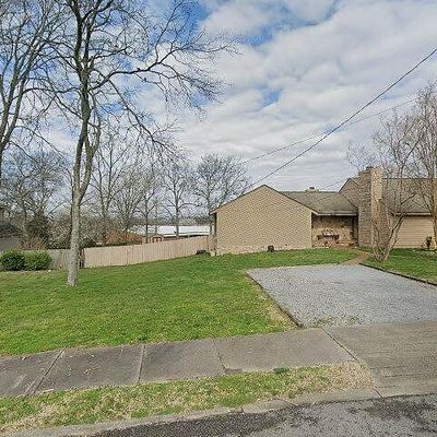 200 Rebecca Dr, Hendersonville, TN 37075