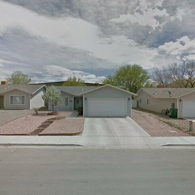 204 Valle Vista Dr, Farmington, NM 87401