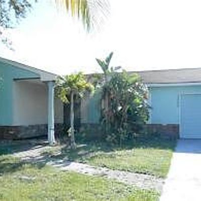 2050 Se Triumph Rd, Port Saint Lucie, FL 34952