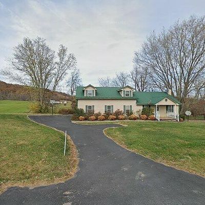 2056 Radford Rd, Christiansburg, VA 24073