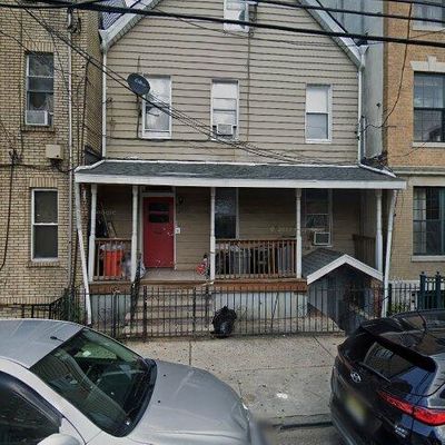 206 38 Th St, Union City, NJ 07087