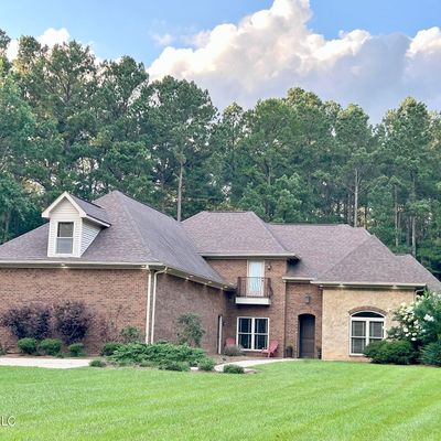 206 Pioneer Hill Dr, Carthage, MS 39051