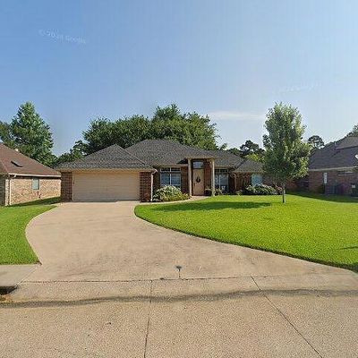 2076 Yasmeen Cir, Flint, TX 75762