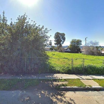 208 E Peck St, Lake Elsinore, CA 92530