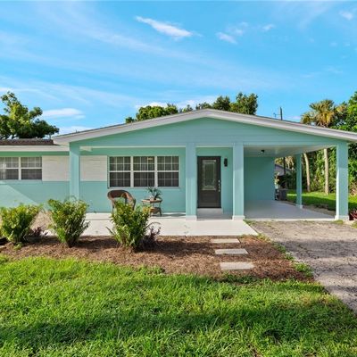 21 E Mariana Ave, North Fort Myers, FL 33917