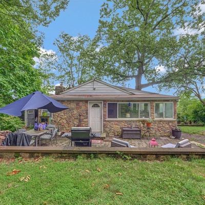 21 Sunrise Rd, Boonton, NJ 07005