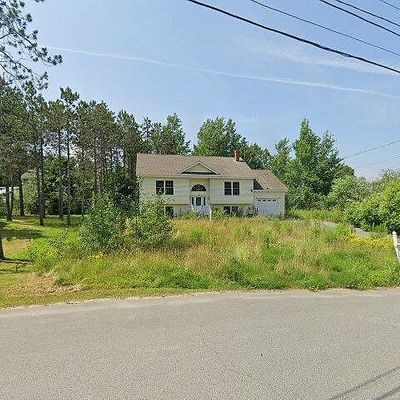 21 Yankee Ave, Bangor, ME 04401