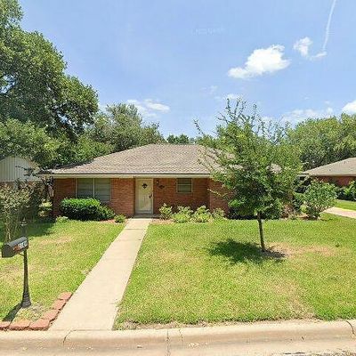 2109 Beazley St, Brenham, TX 77833