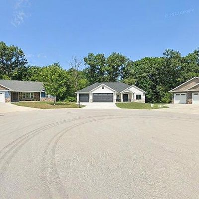 2126 Emmalane Dr, Green Bay, WI 54311