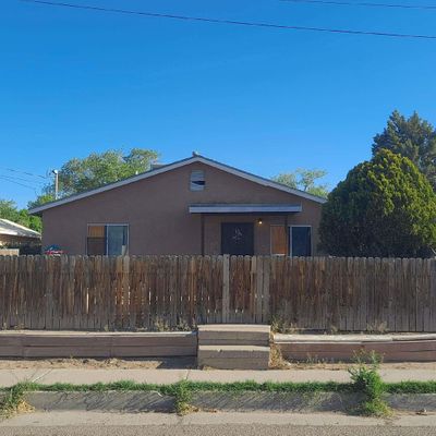 213 Bethel Ave Se, Albuquerque, NM 87102