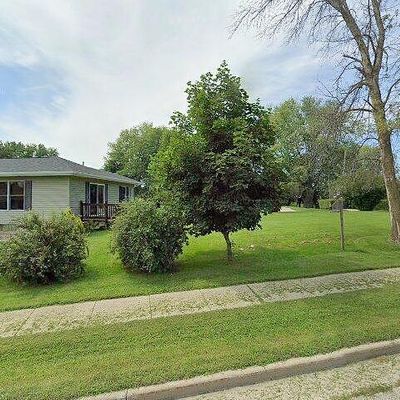 214 Birchcrest Dr, Horicon, WI 53032