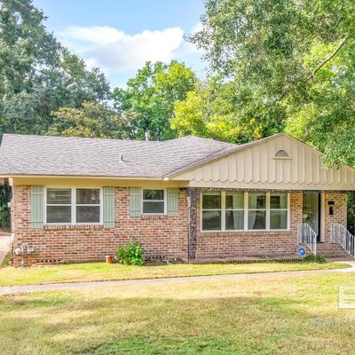 1906 Old Shell Rd, Mobile, AL 36607