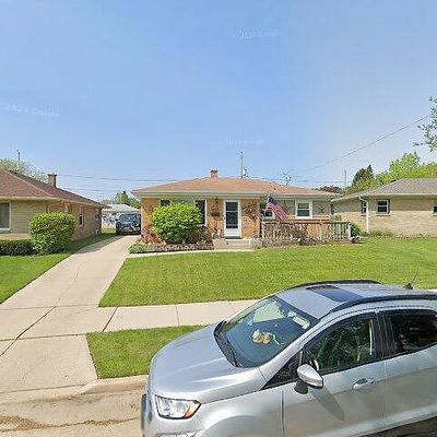 1910 Saturn Ave, Racine, WI 53404